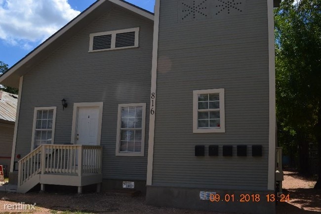 Building Photo - 816 Rivas St