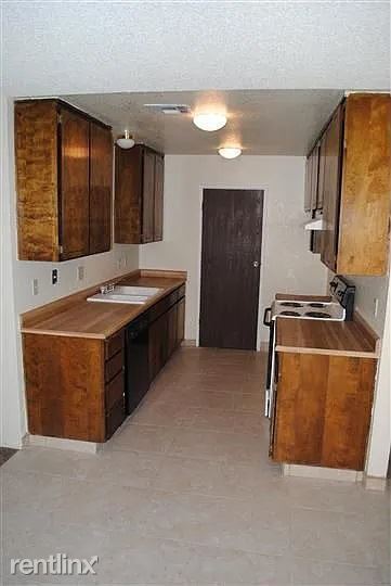 Building Photo - 2 br, 2 bath Duplex - 7402 Karlsberg Circle