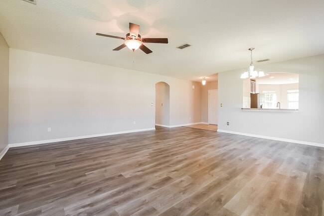 Building Photo - 194 Compass Rose Dr