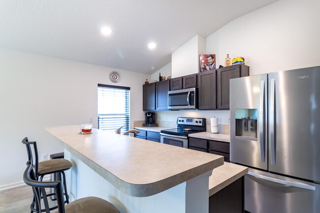Building Photo - 7634 Fanning Dr