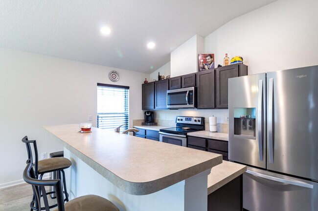 Foto del edificio - 7634 Fanning Dr