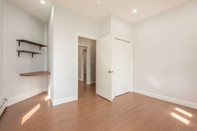 Foto del edificio - 106 Byron St