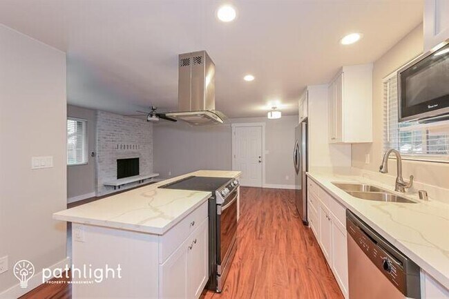 Foto del edificio - 17417 11th Avenue E, Spanaway, WA, 98387