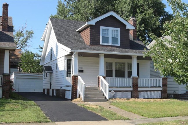Building Photo - 19331 Renwood Ave