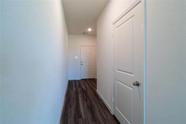 Building Photo - 2112 Harebell Dr