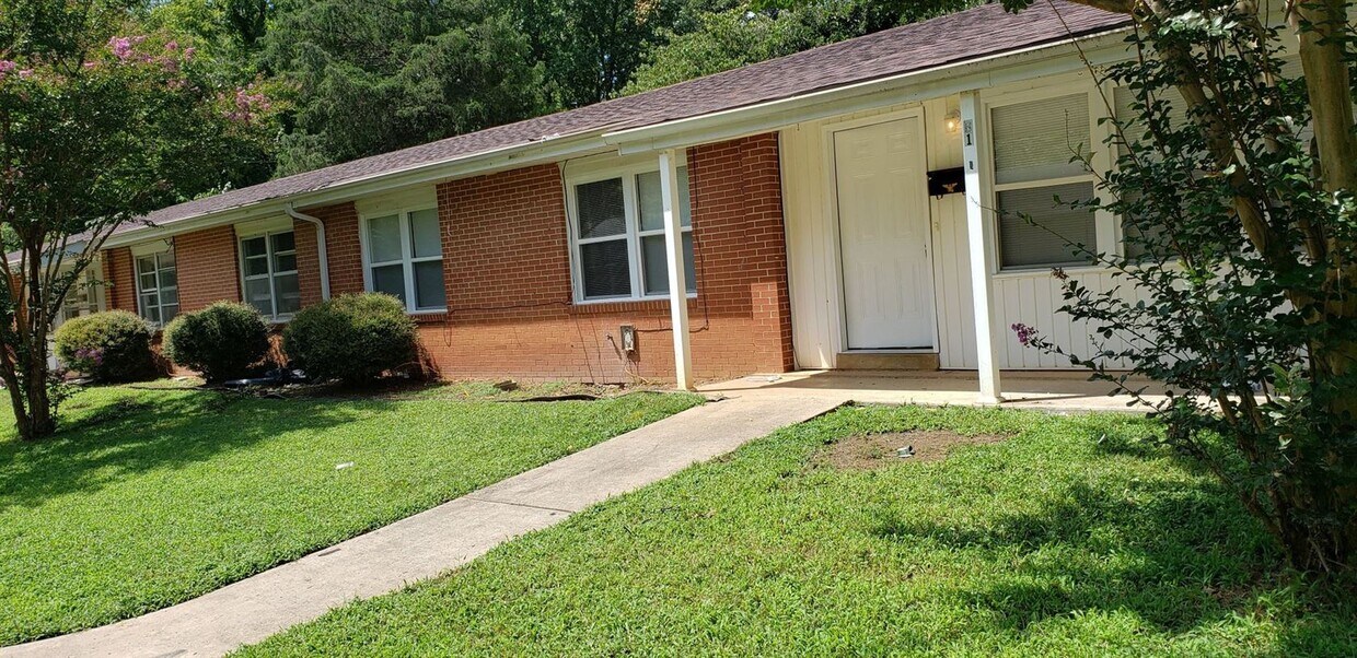 173 Baker Rd NW, Huntsville, AL 35806 Room for Rent in Huntsville, AL