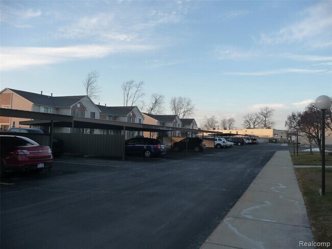 Foto del edificio - 30631 Hidden Pines Ln