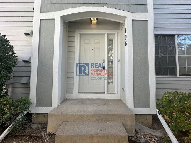 Photo - 1381 S Cathay Ct House