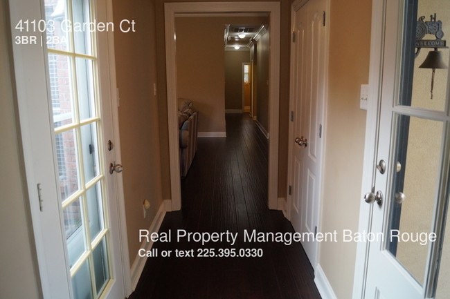 Building Photo - 41103 Garden Ct