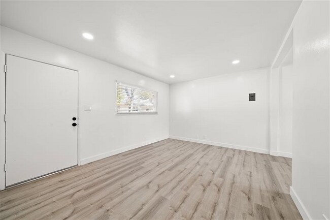 Foto del edificio - 870 S Philadelphia St