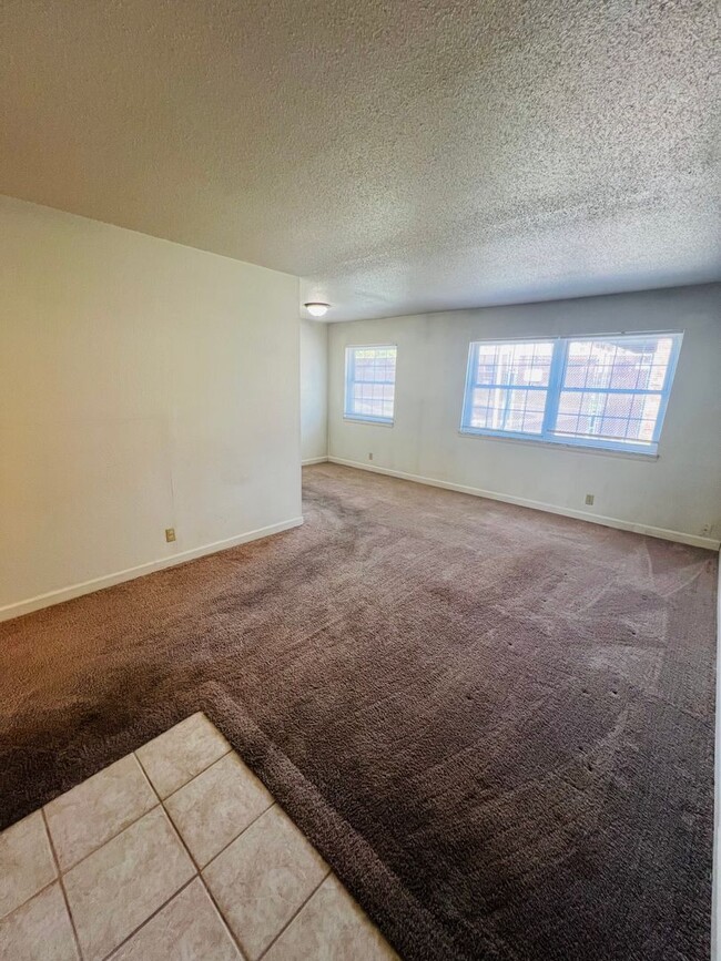 Photo - Spacious 1 Bedroom 1 Bath in the heart of Coralville! Apartment