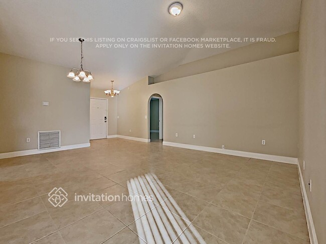 Building Photo - 4633 Willamette Cir