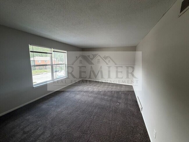 Foto del edificio - 9306 Reeder Dr