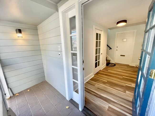 Foto del edificio - 4BR/2BA, 2 Level Bernal Heights Apt. w/Pri...