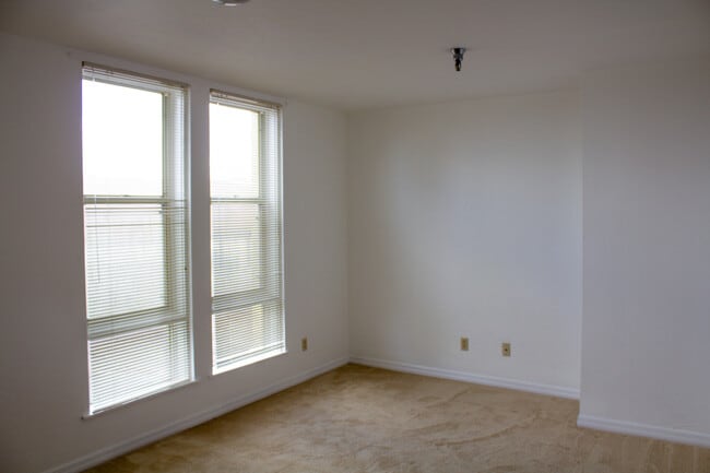 Building Photo - 2271 1st St