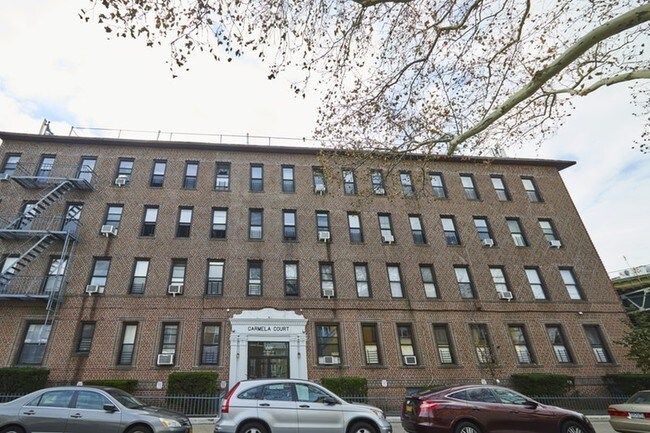 Foto principal - Carmela Court Apartments