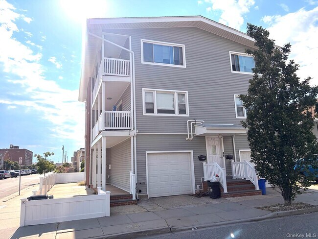 Foto del edificio - 101 Harding Ave