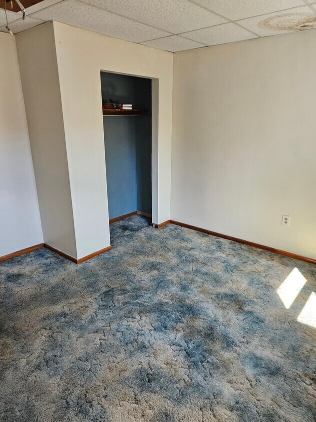 Foto principal - 307 Laurel Blvd