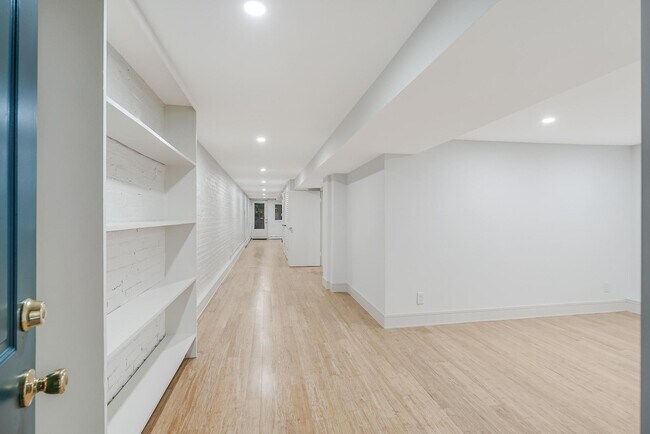 Foto del edificio - 2226 Decatur Pl NW