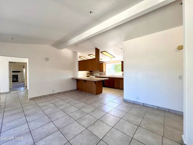 Foto del edificio - 21925 Fort Tejon Rd