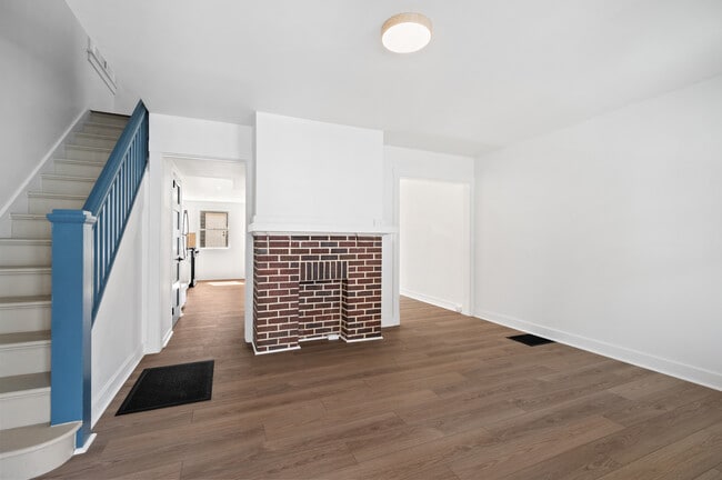Building Photo - 417 Dargan St
