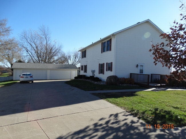 Building Photo - 706 Morrell Dr
