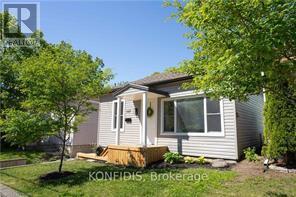 Primary Photo - 147 Clarence St
