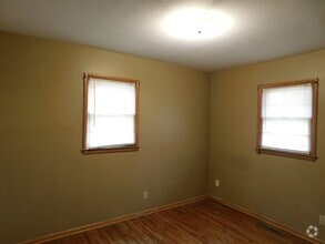 Building Photo - 1710 Lawndale Ave