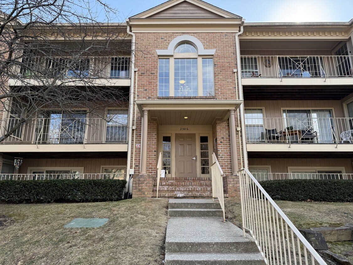 Foto principal - 3506 Back Pointe Ct