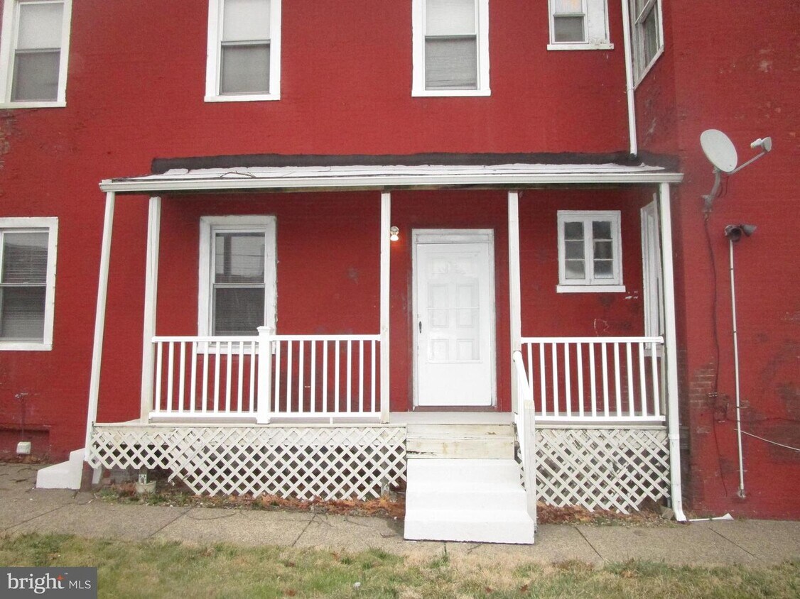 Primary Photo - 6700-6702 Keystone St