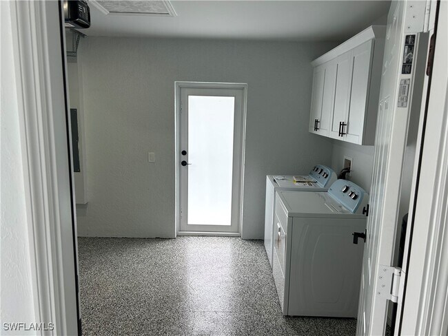 Foto del edificio - 5117 30th St SW