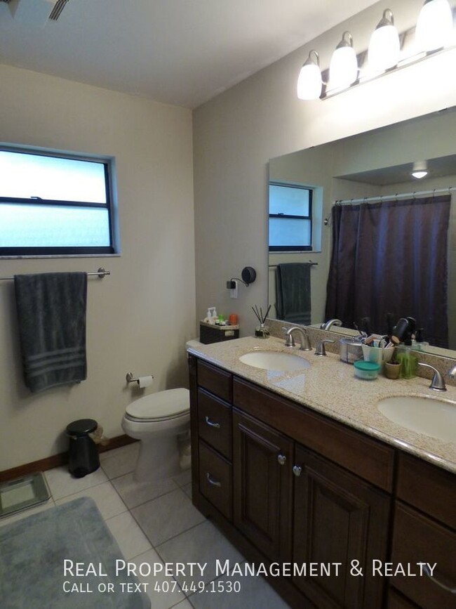 Building Photo - Big 3 BR / 2 BA Home In Lake Irma Estates