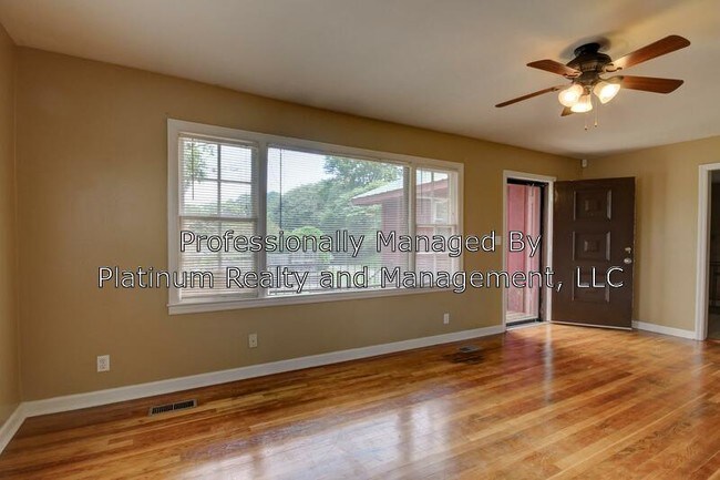 Foto del edificio - 406 Gary Hills Dr