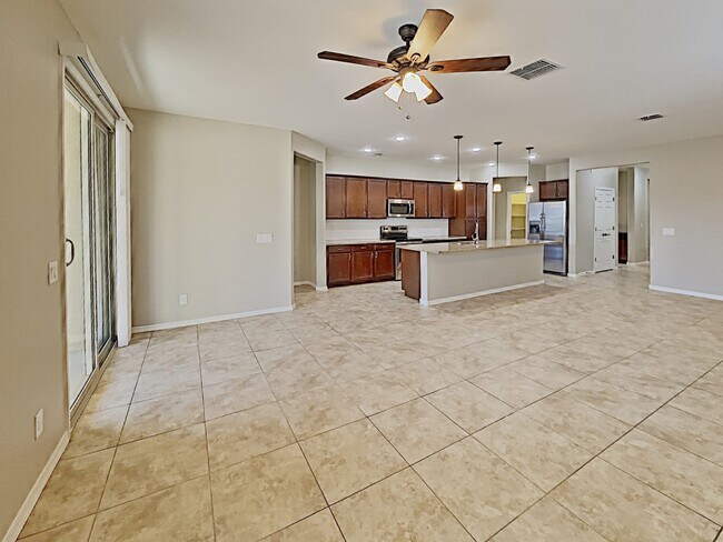Building Photo - 17505 W Polaris Dr