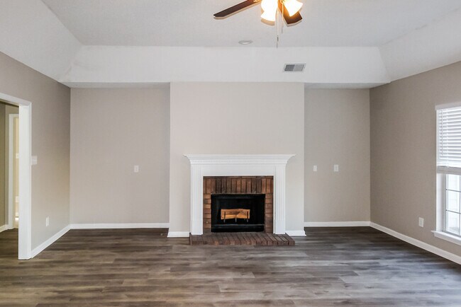Building Photo - 5330 Sea Horse Dr