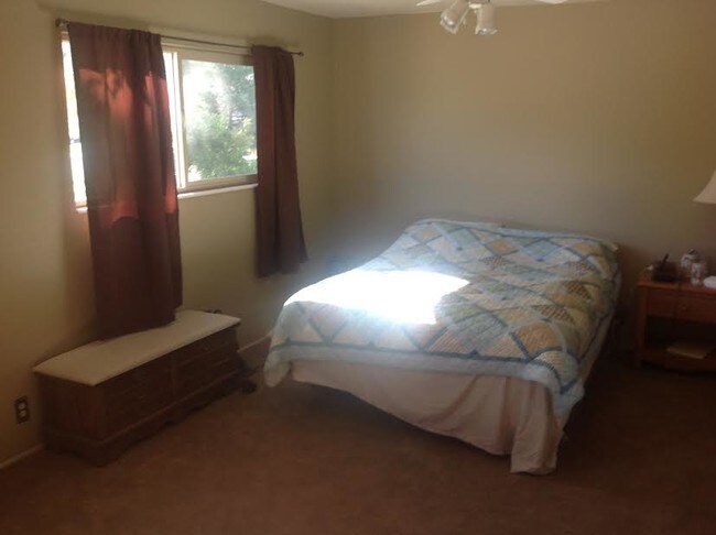 Building Photo - 9272 S Quail Hollow Dr