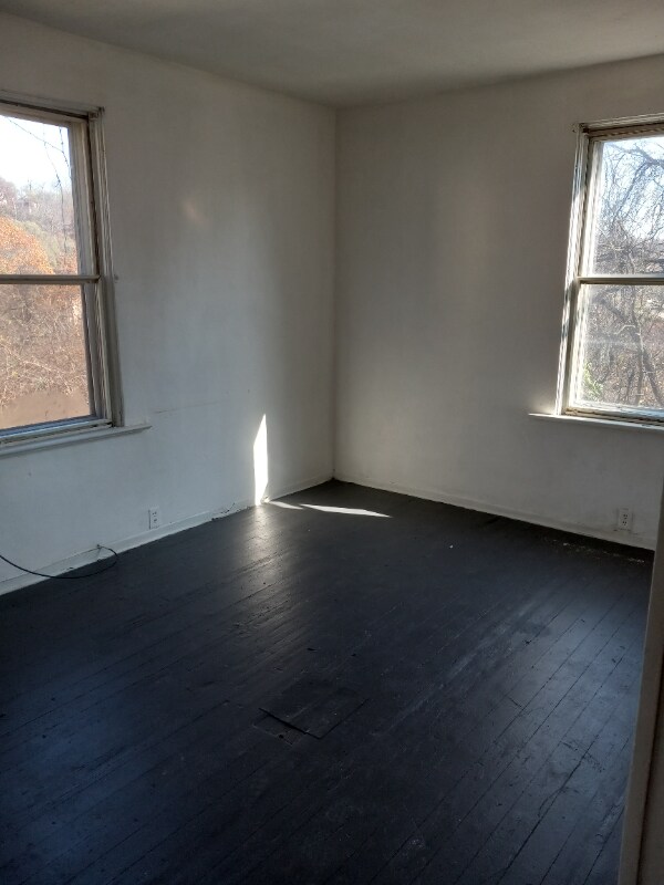 Building Photo - 268 Seneca St