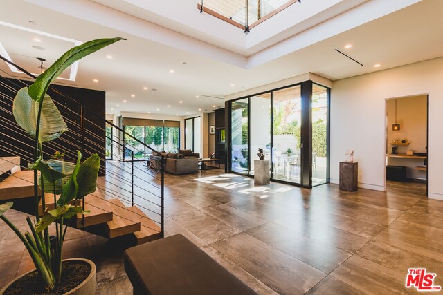 Foto del edificio - 622 S Sycamore Ave