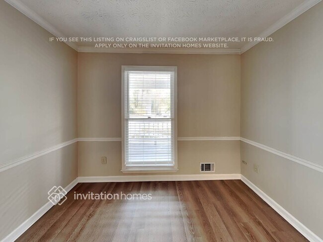 Foto del edificio - 2461 Sherrie Ln SW