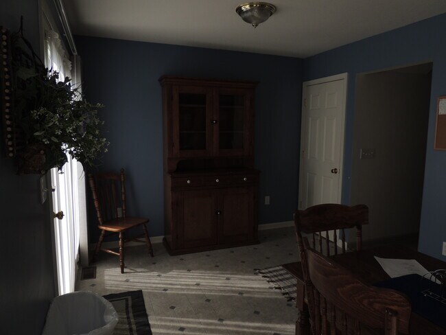 Foto del edificio - 408 Knollwood Rd