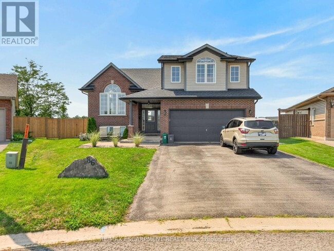 Building Photo - 86 Golden Acres Dr