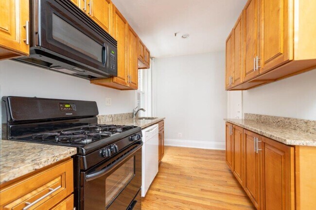 Foto del edificio - 286 Chestnut Hill Ave