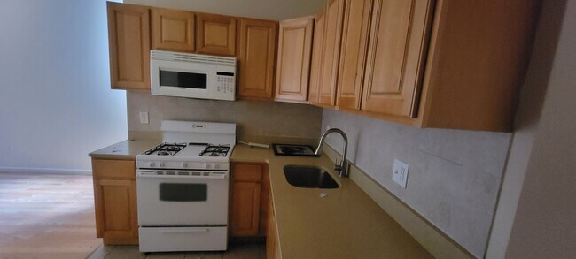 Foto del edificio - 1540 N 18th St