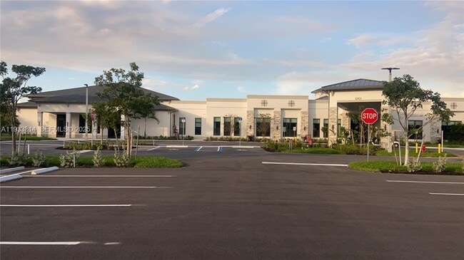 Foto del edificio - 13283 Pineapple Palm Ct