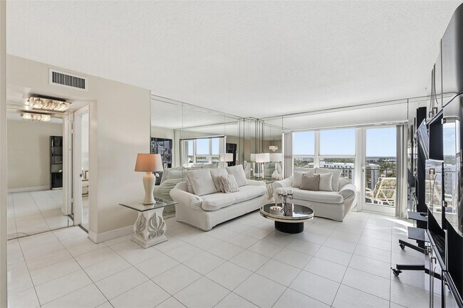 Foto del edificio - 405 N Ocean Blvd