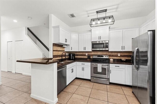 Foto del edificio - 151 SW 7th Ct