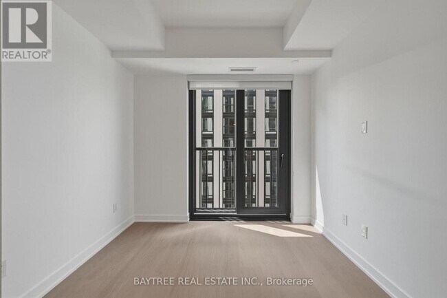 Photo du bâtiment - 89 Montclair Ave