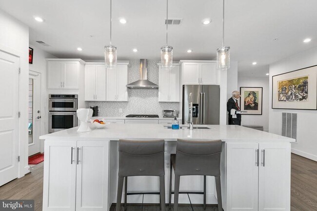Foto del edificio - 3507 Bellflower Ln