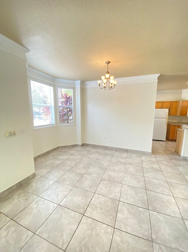 Foto del edificio - 3Bdrm 2Bath w/ garage -- Gated Community o...
