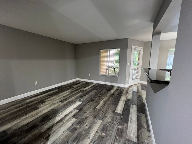 Foto del edificio - 2460 NW 33rd St